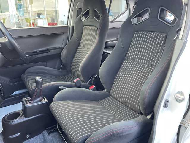 スズキ アルト 青森県 2020(令2)年 5.6万km ピュアホワイトP 4WD/純正ナビ/バックカメラ/ETC/スマートキー/HIDヘッドライト/LEDフォグ/ESPELIRサス/KYBショック/rossoMODELマフラー/純正サス/純正マフラー車内積込