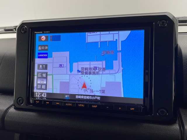 スズキ ジムニー XC 宮崎県 2023(令5)年 1.4万km シフォンアイボリーメタリックブラック2トーンルーフ 禁煙車/衝突被害軽減ブレーキ/純正8型ナビTV/（Panasonic/CN-RZ875/CD/DVD/Bluetooth/フルセグTV)/純正バックカメラ/純正LEDオートライト/純正フォグ/純正セキュリティアラーム/純正フロアマット/クルーズコントロール/ダウンヒルアシストコントロール/ヒーテッドドアミラー/オートエアコン/本革巻ハンドル/ETC/スマートキー/プッシュエンジンスタート/スペアキー/新車時保証書/取扱い説明書