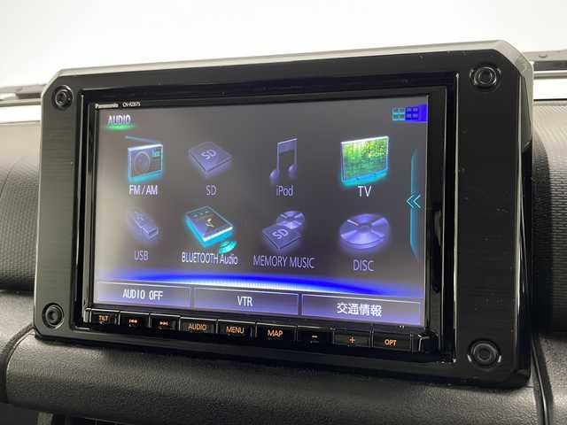 スズキ ジムニー XC 宮崎県 2023(令5)年 1.4万km シフォンアイボリーメタリックブラック2トーンルーフ 禁煙車/衝突被害軽減ブレーキ/純正8型ナビTV/（Panasonic/CN-RZ875/CD/DVD/Bluetooth/フルセグTV)/純正バックカメラ/純正LEDオートライト/純正フォグ/純正セキュリティアラーム/純正フロアマット/クルーズコントロール/ダウンヒルアシストコントロール/ヒーテッドドアミラー/オートエアコン/本革巻ハンドル/ETC/スマートキー/プッシュエンジンスタート/スペアキー/新車時保証書/取扱い説明書