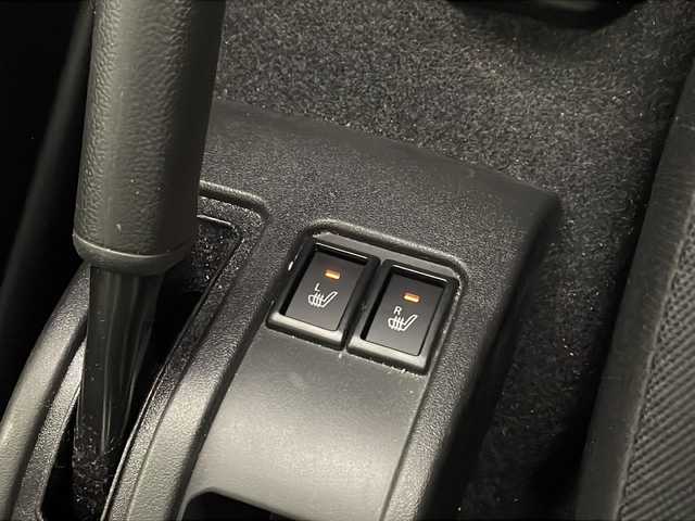 スズキ ジムニー XC 宮崎県 2023(令5)年 1.4万km シフォンアイボリーメタリックブラック2トーンルーフ 禁煙車/衝突被害軽減ブレーキ/純正8型ナビTV/（Panasonic/CN-RZ875/CD/DVD/Bluetooth/フルセグTV)/純正バックカメラ/純正LEDオートライト/純正フォグ/純正セキュリティアラーム/純正フロアマット/クルーズコントロール/ダウンヒルアシストコントロール/ヒーテッドドアミラー/オートエアコン/本革巻ハンドル/ETC/スマートキー/プッシュエンジンスタート/スペアキー/新車時保証書/取扱い説明書