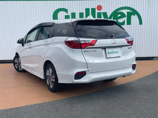 ホンダ シャトル ハイブリッド X スタイルエディション 三重県 2016(平28)年 11.8万km ホワイトオーキッドパール 外部検査済み/ワンオーナー/カロッツェリアメモリナビ/　＊フルセグテレビ/DVD/CD/Bluetooth/バックカメラ/クルーズコントロール/シティブレーキアクティブシステム/LEDヘッドランプ/オートライト/ボディ同色電動オート格納ドアミラー/革巻きステアリングホイール/ステアリングスイッチ/プラズマクラスター付きオートエアコン/SRSエアバック（運転席/助手席/サイド/カーテン）/ビルトインETC/スマートキーシステム/プッシュスタート