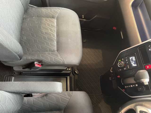 トヨタ タンク カスタムG 埼玉県 2020(令2)年 4.8万km パールホワイトⅢ スマートアシスト/純正9インチナビ/　　Bluetooth/SD/CD/フルセグ/バックカメラ/コーナーセンサー（前後）/クルーズコントロール/両側電動スライドドア/シートヒーター（前席）/LEDヘッドライト/純正14インチアルミホイール/ビルトインETC/スマートキー