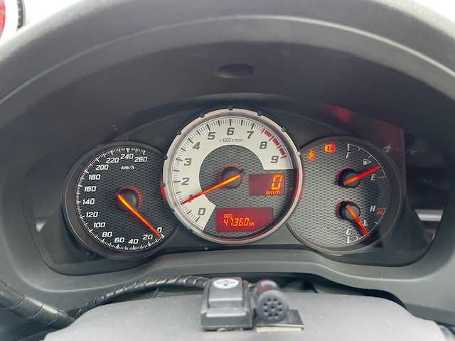 トヨタ ８６ GT 静岡県 2013(平25)年 4.8万km サテンホワイトパール 6MT/社外WedsSport18inAW/社外ナビ/（AM/FM/BT/TV）/社外フルエアロ（フロント・サイド・リア）/BLITZ車高調/社外マフラー/ETC/プッシュスタート/スマートキー/スペアキー1/オートライト/HIDヘッドライト/純正フロアマット/電格ミラー/革巻きステアリング/社外タコメーター（AUTO GAUGE)/取扱説明書