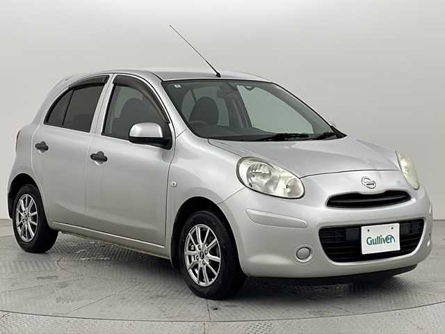 日産 マーチ 12S Vパッケージ 新潟県 2012(平24)年 8.2万km ブリリアントシルバー 純正SDナビ/(AM/FM/CD/SD/ワンセグ/Bluetooth)/ヘッドライトレベライザー/社外アルミホイール付冬タイヤ積込/(165/70/R14/7mm)/電動格納ミラー/ドアバイザー