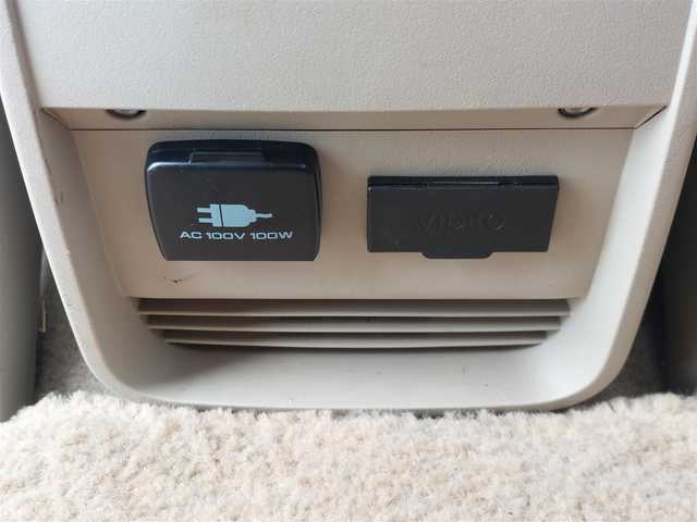 三菱 デリカＤ：５ G－Navi package 東京都 2007(平19)年 5万km クールシルバー/ミディアムグレーマイカ クールグローブボックス/パドルシフト/MMCSナビTV/バックカメラ/ウィンカーミラー/クルーズコントロール/片側パワースライドドア/ETC/ニーエアバッグ