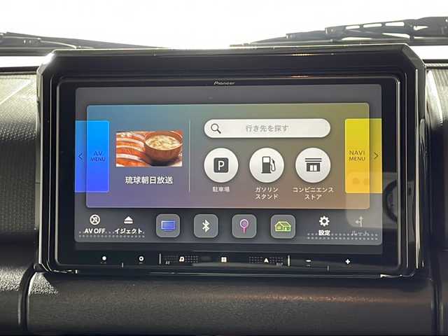 スズキ ジムニー XC 沖縄県 2024(令6)年 0.1万km ジャングルグリーン 禁煙車　/ススキ純正９インチナビ(AVIC-RQS720ZS)/【ＣＤ/ＤＶＤ/フルセグＴＶ/Ｂｌｕｅｔｏｏｔｈ】/バックカメラ/シートヒーター/ＥＴＣ/スマートキー/プッシュスタート/純正アルミ/レーダーブレーキサポート/背面タイヤ/４ＷＤ/保証書/取扱説明書