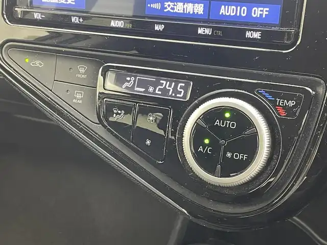 トヨタ アクア S スタイルブラック 茨城県 2019(平31)年 5.7万km ホワイトパールクリスタルシャイン ・純正メモリナビ/・ワンセグテレビ/・バックカメラ/・プッシュスタート/・ETC2.0/・オートマチックハイビーム/・コーナーセンサー前後/・スマートキー/・ドライブレコーダー