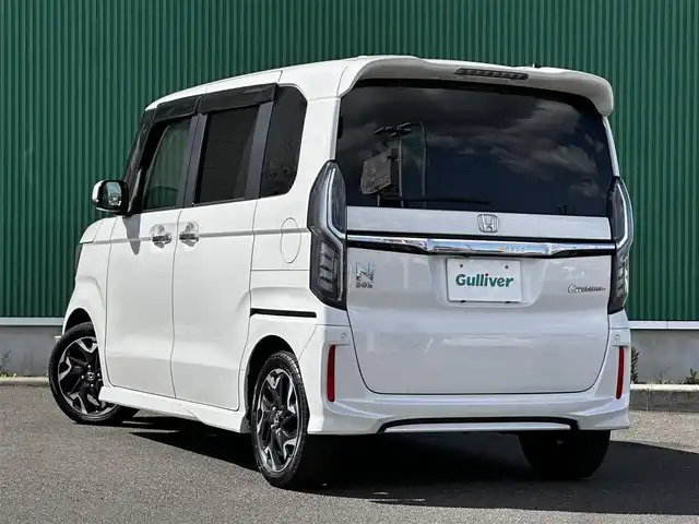 ホンダ Ｎ ＢＯＸ カスタム G L ターボ ホンダセンシング 宮城県 2018(平30)年 6.1万km プラチナホワイトパール ホンダセンシング/●衝突軽減ブレーキ〈CMBS〉/●誤発進抑制機能/●後方誤発進抑制機能/●歩行者事故低減ステアリング/●路外逸脱抑制機能/●ACC〈アダプティブ・クルーズ・コントロール〉/●LKAS〈車線維持支援システム〉/●オートハイビーム/●先行車発進お知らせ機能/●標識認識機能/Gathersプレミアムインターナビ(8インチ)/フルセグTV/CD/DVD/Bluetooth/SD/AUX/CD録音可/バックカメラ/両側パワースライドドア/ドライブレコーダー/ハーフレザーシート/LEDヘッドライト/ステアリングスイッチ/パドルシフト/サンシェード/USBポート×3/ウインカーミラー/ETC/取扱説明書/スペアキー