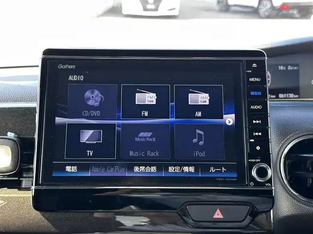 ホンダ Ｎ ＢＯＸ カスタム G L ターボ ホンダセンシング 宮城県 2018(平30)年 6.1万km プラチナホワイトパール ホンダセンシング/●衝突軽減ブレーキ〈CMBS〉/●誤発進抑制機能/●後方誤発進抑制機能/●歩行者事故低減ステアリング/●路外逸脱抑制機能/●ACC〈アダプティブ・クルーズ・コントロール〉/●LKAS〈車線維持支援システム〉/●オートハイビーム/●先行車発進お知らせ機能/●標識認識機能/Gathersプレミアムインターナビ(8インチ)/フルセグTV/CD/DVD/Bluetooth/SD/AUX/CD録音可/バックカメラ/両側パワースライドドア/ドライブレコーダー/ハーフレザーシート/LEDヘッドライト/ステアリングスイッチ/パドルシフト/サンシェード/USBポート×3/ウインカーミラー/ETC/取扱説明書/スペアキー