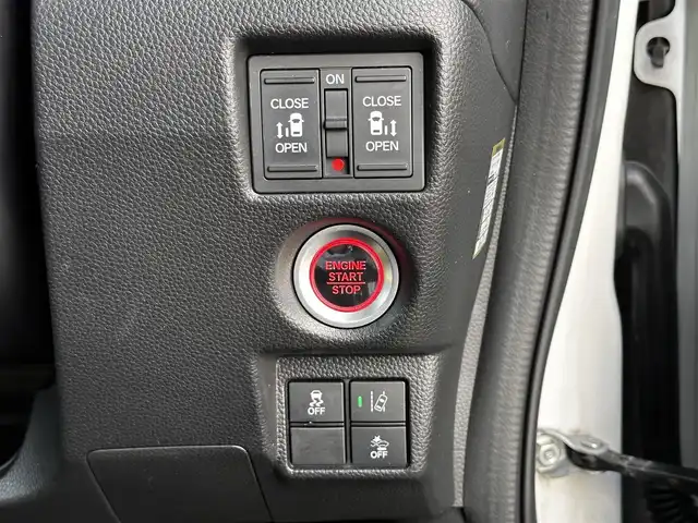 ホンダ Ｎ ＢＯＸ カスタム G L ターボ ホンダセンシング 宮城県 2018(平30)年 6.1万km プラチナホワイトパール ホンダセンシング/●衝突軽減ブレーキ〈CMBS〉/●誤発進抑制機能/●後方誤発進抑制機能/●歩行者事故低減ステアリング/●路外逸脱抑制機能/●ACC〈アダプティブ・クルーズ・コントロール〉/●LKAS〈車線維持支援システム〉/●オートハイビーム/●先行車発進お知らせ機能/●標識認識機能/Gathersプレミアムインターナビ(8インチ)/フルセグTV/CD/DVD/Bluetooth/SD/AUX/CD録音可/バックカメラ/両側パワースライドドア/ドライブレコーダー/ハーフレザーシート/LEDヘッドライト/ステアリングスイッチ/パドルシフト/サンシェード/USBポート×3/ウインカーミラー/ETC/取扱説明書/スペアキー