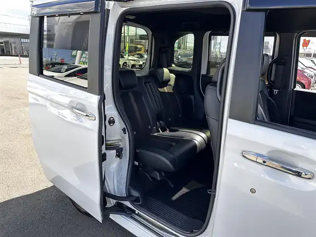 ホンダ Ｎ ＢＯＸ カスタム G L ターボ ホンダセンシング 宮城県 2018(平30)年 6.1万km プラチナホワイトパール ホンダセンシング/●衝突軽減ブレーキ〈CMBS〉/●誤発進抑制機能/●後方誤発進抑制機能/●歩行者事故低減ステアリング/●路外逸脱抑制機能/●ACC〈アダプティブ・クルーズ・コントロール〉/●LKAS〈車線維持支援システム〉/●オートハイビーム/●先行車発進お知らせ機能/●標識認識機能/Gathersプレミアムインターナビ(8インチ)/フルセグTV/CD/DVD/Bluetooth/SD/AUX/CD録音可/バックカメラ/両側パワースライドドア/ドライブレコーダー/ハーフレザーシート/LEDヘッドライト/ステアリングスイッチ/パドルシフト/サンシェード/USBポート×3/ウインカーミラー/ETC/取扱説明書/スペアキー