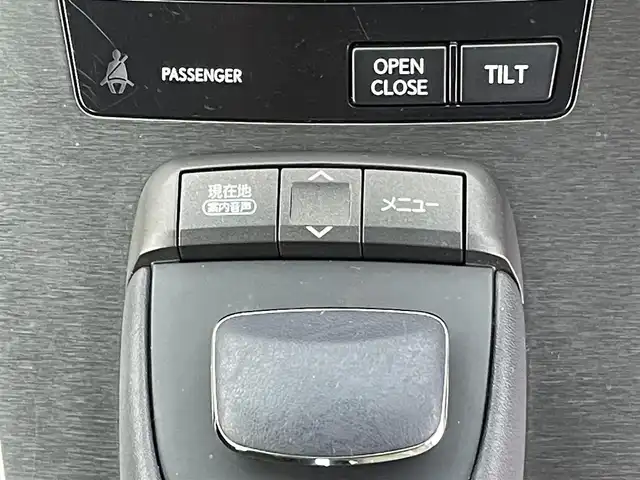 レクサス ＨＳ 250h 千葉県 2013(平25)年 5.1万km プラチナムシルバーメタリック 禁煙車/純正HDDナビ/・CD/DVD/AUX/USB/Bluetooth/フルセグTV/・バックカメラ、フロントカメラ/・ビルトインETC/クルーズコントロール/クリアランスソナー/革巻きステアリング/・ステアリングスイッチ/DNパワーシート/左右独立エアコン/純正フロアマット/純正ドアバイザー/純正17インチAW/電動格納ウインカーミラー/オートライト/・LEDヘッドライト/・LEDフォグランプ