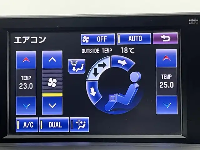 レクサス ＨＳ 250h 千葉県 2013(平25)年 5.1万km プラチナムシルバーメタリック 禁煙車/純正HDDナビ/・CD/DVD/AUX/USB/Bluetooth/フルセグTV/・バックカメラ、フロントカメラ/・ビルトインETC/クルーズコントロール/クリアランスソナー/革巻きステアリング/・ステアリングスイッチ/DNパワーシート/左右独立エアコン/純正フロアマット/純正ドアバイザー/純正17インチAW/電動格納ウインカーミラー/オートライト/・LEDヘッドライト/・LEDフォグランプ