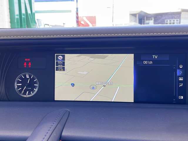 レクサス ＬＣ 500h Lパッケージ 愛媛県 2017(平29)年 1.8万km ホワイトノーヴァガラスフレーク ガラスルーフ/純正メーカーナビ/（CD/DVD/FM/AM/BT/USB）/フルセグTV/バックカメラ/ビルトイン2.0ETC/マークレビンソン/純正20インチAW/レクサスセーフティセンス/レーダークルーズコントロール/クリアランスソナー/ブラインドスポットモニター/ドライブレコーダー/レザーシート/前席パワーシート（D席メモリー付き）/前席シートヒーター /エアシート/ハンドルヒーター/取説、保証書/スペアキー