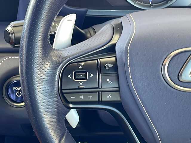 レクサス ＬＣ 500h Lパッケージ 愛媛県 2017(平29)年 1.8万km ホワイトノーヴァガラスフレーク ガラスルーフ/純正メーカーナビ/（CD/DVD/FM/AM/BT/USB）/フルセグTV/バックカメラ/ビルトイン2.0ETC/マークレビンソン/純正20インチAW/レクサスセーフティセンス/レーダークルーズコントロール/クリアランスソナー/ブラインドスポットモニター/ドライブレコーダー/レザーシート/前席パワーシート（D席メモリー付き）/前席シートヒーター /エアシート/ハンドルヒーター/取説、保証書/スペアキー