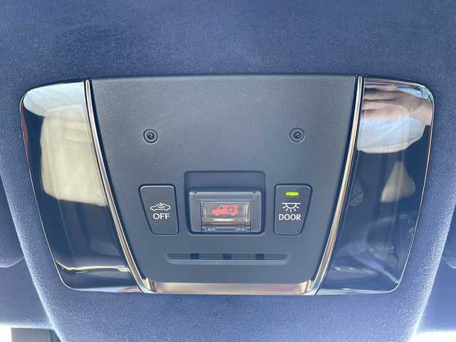 レクサス ＬＣ 500h Lパッケージ 愛媛県 2017(平29)年 1.8万km ホワイトノーヴァガラスフレーク ガラスルーフ/純正メーカーナビ/（CD/DVD/FM/AM/BT/USB）/フルセグTV/バックカメラ/ビルトイン2.0ETC/マークレビンソン/純正20インチAW/レクサスセーフティセンス/レーダークルーズコントロール/クリアランスソナー/ブラインドスポットモニター/ドライブレコーダー/レザーシート/前席パワーシート（D席メモリー付き）/前席シートヒーター /エアシート/ハンドルヒーター/取説、保証書/スペアキー