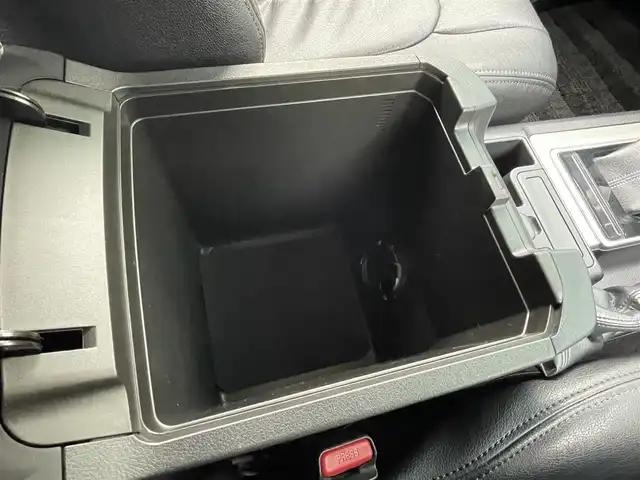 トヨタ ランドクルーザー プラド TX 宮崎県 2018(平30)年 3.3万km ホワイトパールクリスタルシャイン 4WD/RAYS17インチAW/社外7インチナビ（MDV-Z701W）/フルセグTV/Bluetooth/バックカメラ/プリクラッシュセーフティ/レーダークルーズコントロール/プッシュスタート/スマートキー/ステアリングスイッチ/LEDヘッドライト/オートライト/オートハイビーム/ETC/セーフティセンス/レーンディパーチャーアラート/ヒッチメンバー