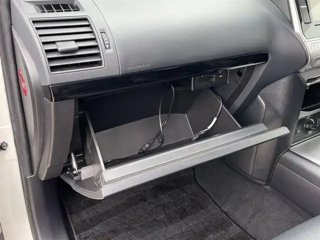 トヨタ ランドクルーザー プラド TX 宮崎県 2018(平30)年 3.3万km ホワイトパールクリスタルシャイン 4WD/RAYS17インチAW/社外7インチナビ（MDV-Z701W）/フルセグTV/Bluetooth/バックカメラ/プリクラッシュセーフティ/レーダークルーズコントロール/プッシュスタート/スマートキー/ステアリングスイッチ/LEDヘッドライト/オートライト/オートハイビーム/ETC/セーフティセンス/レーンディパーチャーアラート/ヒッチメンバー