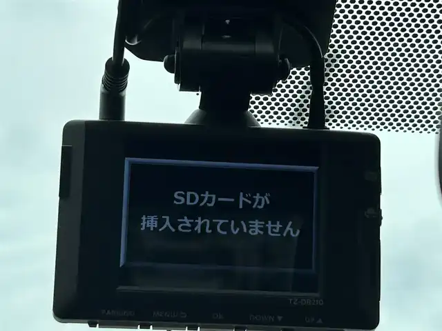 トヨタ ヤリスクロス ハイブリッド Z 奈良県 2022(令4)年 1.9万km ホワイトパールクリスタルシャイン 純正ディスプレイオーディオ/(AM/FM/BT/USB)/モデリスタフルエアロ/BSM/パノラマモニター/ハーフレザーシート/シートヒーター/レーダークルーズコントロール/プリクラッシュセーフティ/オートマチックハイビーム/クリアランスソナー/電動サイドブレーキ/革巻きステアリング/ステアリングスイッチ/パワーバックドア/オートライト/ビルトインETC/前後ドライブレコーダー/横滑り防止装置/純正フロアマット/純正ドアバイザー/プッシュスタート/電格ウインカーミラー