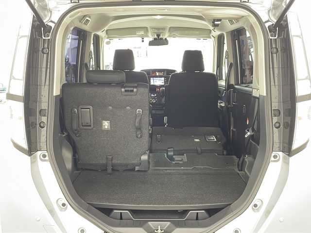 トヨタ タンク カスタムG S 兵庫県 2018(平30)年 6.9万km ブライトシルバーM ・ナビ/Bluetooth/CD/DVD/TV/・全方位カメラ/・ビルドインETC/・前方ドライブレコーダー/・クルーズコントロール/・コーナーセンサー/・アイドリングストップ/・両側パワースライドドア/・横滑り防止装置/・盗難防止装置/・衝突被害軽減システム/・W＋サイドエアバッグ/・カーテンエアバッグ/・LEDオートライト/・純正14インチアルミホイール/・ドアバイザー/・スマートキー/・プッシュスタートボタン/・AAC/・ステアリングスイッチ
