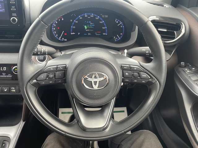 トヨタ ヤリスクロス Z 山梨県 2021(令3)年 4.3万km ブラックマイカ ナビ付きディスプレイオーディオ　/前後ドラレコ　/バックカメラ　/衝突軽減装置　/レーダクルーズコントロール　/ＥＴＣ　/オートマチックハイビーム　/オートエアコン/ＬＥＤヘッドライト　/クリアランスソナー