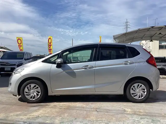 ホンダ フィット 13G Fパッケージ 京都府 2013(平25)年 3.9万km アラバスターシルバーメタリック ワンオーナー/純正ナビ(VXM-145C)/　CD BT SD/スマートキー/横滑り防止装置/アイドリングストップ/スペアスマートキー/新車保証書/取扱説明書