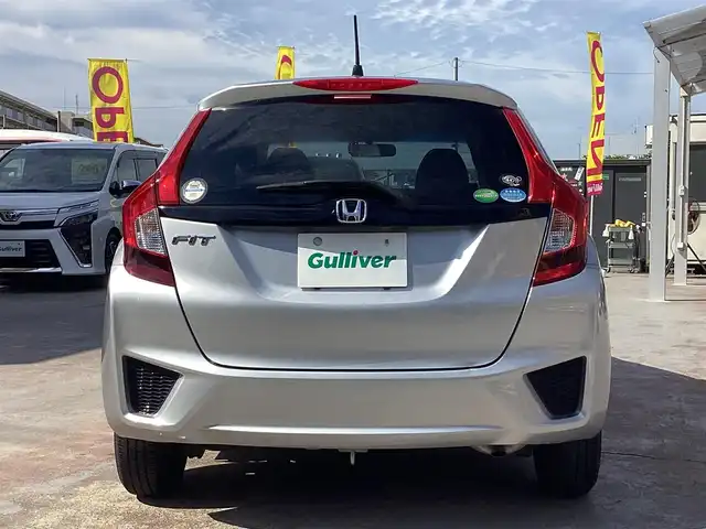 ホンダ フィット 13G Fパッケージ 京都府 2013(平25)年 3.9万km アラバスターシルバーメタリック ワンオーナー/純正ナビ(VXM-145C)/　CD BT SD/スマートキー/横滑り防止装置/アイドリングストップ/スペアスマートキー/新車保証書/取扱説明書