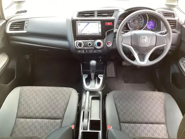 ホンダ フィット 13G Fパッケージ 京都府 2013(平25)年 3.9万km アラバスターシルバーメタリック ワンオーナー/純正ナビ(VXM-145C)/　CD BT SD/スマートキー/横滑り防止装置/アイドリングストップ/スペアスマートキー/新車保証書/取扱説明書