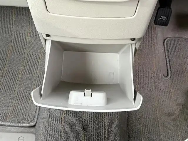 トヨタ ポルテ 150i HIDセレクション 愛知県 2010(平22)年 11.2万km ブラックマイカ SDナビ/ワンセグテレビ/片側パワースライドドア/ETC/ドアバイザー/純正スタッドレスタイヤ付き