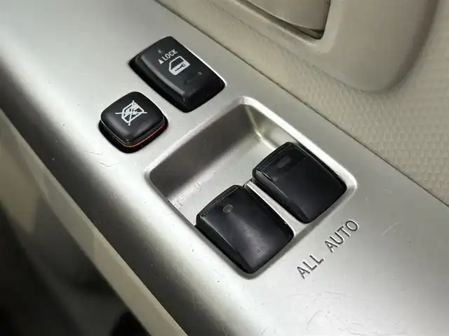 トヨタ ポルテ 150i HIDセレクション 愛知県 2010(平22)年 11.2万km ブラックマイカ SDナビ/ワンセグテレビ/片側パワースライドドア/ETC/ドアバイザー/純正スタッドレスタイヤ付き