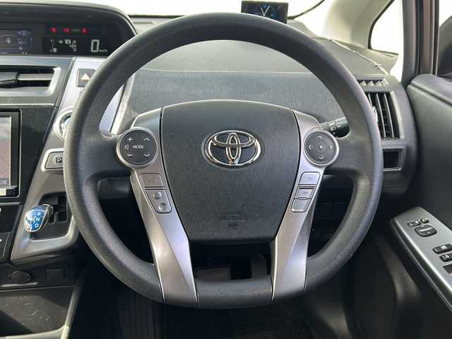 トヨタ プリウス α S 愛媛県 2015(平27)年 7.5万km ホワイトパールクリスタルシャイン 純正８インチナビ/（Bluetooth/AM/FM/フルセグTV/DVD）/LEDヘッドライト/ETC/ドライブレコーダー/バックカメラ/スマートキー/スペアキー有/純正フロアマット/TOPRUN16インチAW/横滑り防止装置/プッシュスタートボタン/パワーウィンドウ/パワーステアリング