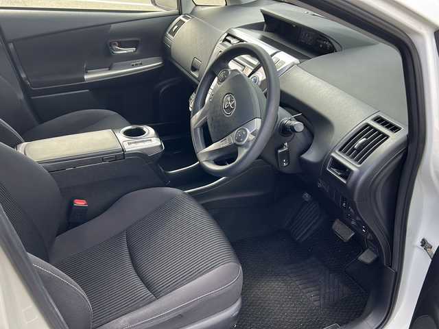 トヨタ プリウス α S 愛媛県 2015(平27)年 7.5万km ホワイトパールクリスタルシャイン 純正８インチナビ/（Bluetooth/AM/FM/フルセグTV/DVD）/LEDヘッドライト/ETC/ドライブレコーダー/バックカメラ/スマートキー/スペアキー有/純正フロアマット/TOPRUN16インチAW/横滑り防止装置/プッシュスタートボタン/パワーウィンドウ/パワーステアリング