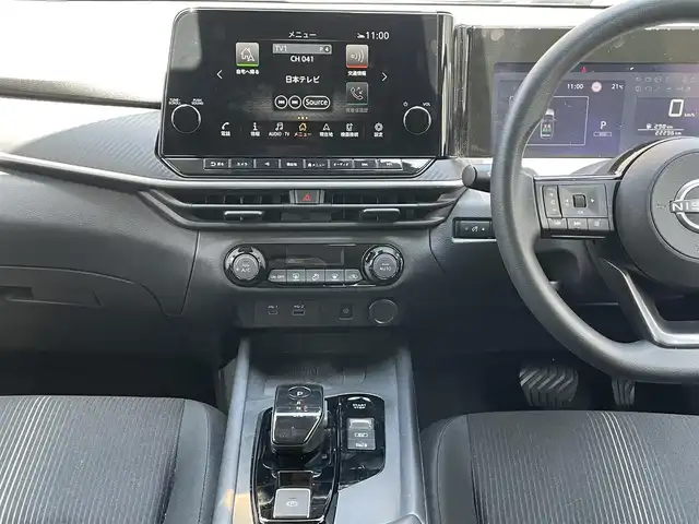 日産 ノート X 静岡県 2021(令3)年 2.3万km ピュアホワイトパール ワンオーナー/プロパイロット/純正メモリナビ/　（フルセグTV/Bluetooth/HDMI/USB）/インテリジェントアラウンドビューモニター/ETC/前方ドライブレコーダー/デジタルインナーミラー/360°セーフティアシスト/・インテリジェント エマージェンシーブレーキ/・インテリジェント FCW（前方衝突予測警報）/・インテリジェント LI（車線逸脱防止支援システム）/　＋LDW（車線逸脱警報）/・インテリジェント DA（ふらつき警報）/・踏み間違い衝突防止アシスト/・標識検知機能/オートマチックハイビーム/横滑り防止装置/スマートキー/置くだけ充電/純正LEDヘッドライト/スペアキー1本/保証書/取扱説明書