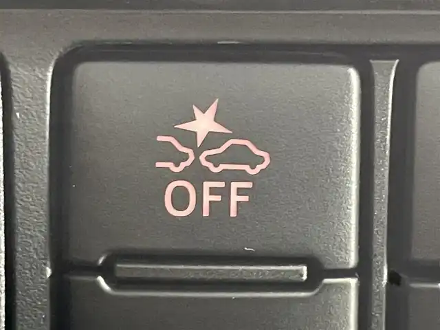 トヨタ ルーミー カスタムG－T 大阪府 2021(令3)年 2.9万km ブラックマイカメタリック/ファイアークォーツレッドメタリック 純正ナビＴＶ　全方位カメラ　ＥＴＣ　ドラレコ　両側パワスラ　衝突軽減　シートヒーター　レーダークルコン　コーナーセンサー　レーンアシスト　電動ミラー　オートライト　ＬＥＤヘッドライト　フォグランプ