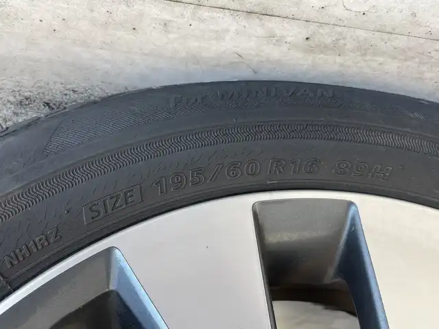 日産 セレナ ハイウェイスター G 愛知県 2016(平28)年 6.6万km マルーンレッド 2トーン プロパイロット/衝突軽減システム/純正９型SDナビ/全方位カメラ/両側パワースライドドア/フリップダウンモニター/Bluetooth/バックカメラ/イージーオープン機能/コーナーセンサー/純正アルミホイール/LEDヘッドライト/インテリジェントミラー/リアオートエアコン/ドライブレコーダー/ETC/ステアリングスイッチ/スマートキー/プッシュスタート