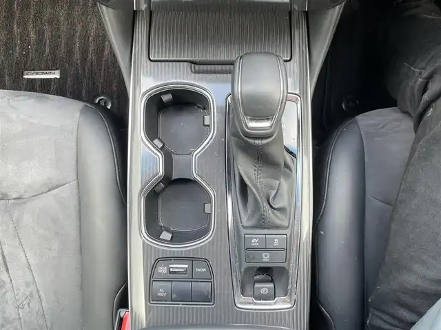 トヨタ クラウン ハイブリッド S 岡山県 2021(令3)年 4.6万km グレーＭ 純正12.3インチディスプレイオーディオ/トヨタセーフティセンス/・プリクラッシュセーフティ/・レーントレーシングアシスト/・レーダークルーズコントロール/・ロードサインアシスト/・オートマチックハイビームシステム/先行車発進告知機能/インテリジェントクリアランスソナー/パノラミックビューモニター/ETC