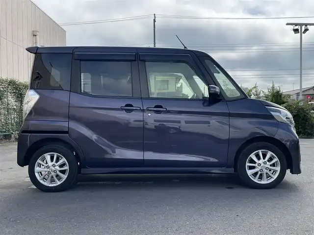 日産 デイズ ルークス ハイウェイスターX 東京都 2015(平27)年 7.5万km プレミアムパープルP 純正ナビ/全周囲カメラ/エマージェンシーブレーキ/フルセグTV/Bluetooth/片側電動スライドドア/純正14インチAW/スマートキー/ETC/純正バイザー/フォグライト