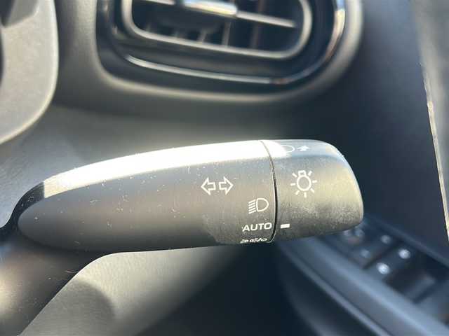 トヨタ ヤリスクロス ハイブリッド Z アドベンチャー 静岡県 2024(令6)年 4.2万km グレーＭⅡ /ワンオーナー//純正ナビ//全周囲カメラ//レザーシート//シートヒーター//ステアリングヒーター//セーフティセンス//レーダークルーズコントロール//オートハイビーム//LEDヘッドライト//純正18インチAW//ビルトインETC//スマートキー//保証書//取説