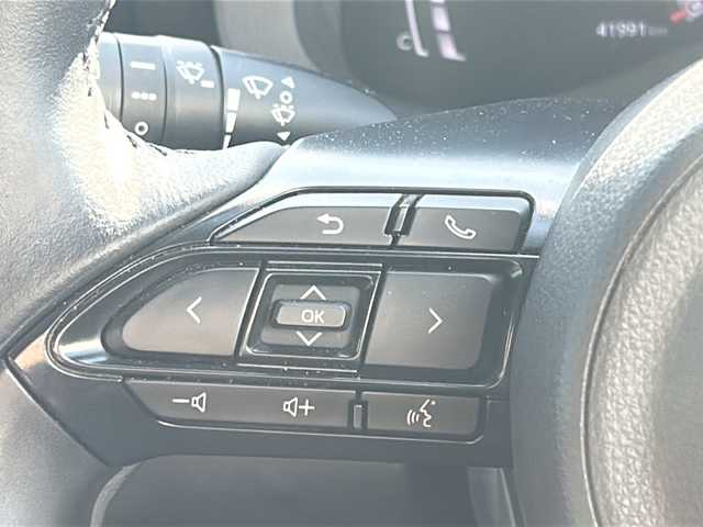 トヨタ ヤリスクロス ハイブリッド Z アドベンチャー 静岡県 2024(令6)年 4.2万km グレーＭⅡ /ワンオーナー//純正ナビ//全周囲カメラ//レザーシート//シートヒーター//ステアリングヒーター//セーフティセンス//レーダークルーズコントロール//オートハイビーム//LEDヘッドライト//純正18インチAW//ビルトインETC//スマートキー//保証書//取説