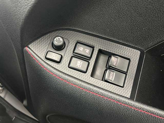 トヨタ ８６ GT 鹿児島県 2013(平25)年 9.9万km スターリングシルバー HDDナビ/フルセグテレビ/MT/MOMOステアリング/ダウンサス/ウェッズ17インチアルミホイール/HIDヘッドライト/前後ドライブレコーダー/プッシュスタート