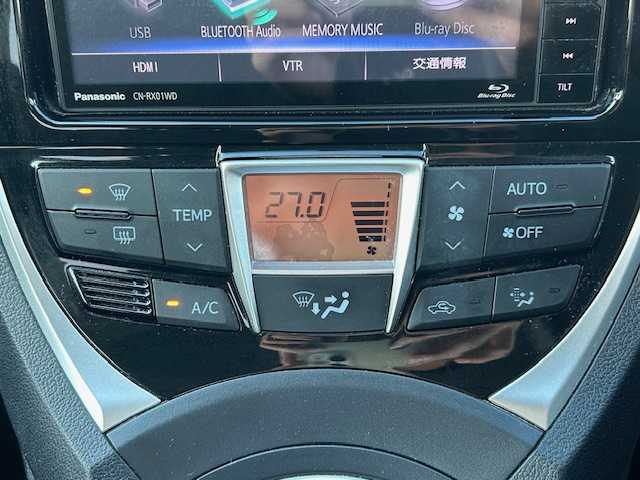 トヨタ ラクティス G 富山県 2015(平27)年 9.3万km ホワイトパールクリスタルシャイン ワンオーナー/スマートキー/社外メモリーナビ(CN-RX01WD)/BD/DVD/BT/フルセグTV/ETC/プッシュスタート/横滑り防止装置/電格ウィンカーミラー/純正ドアバイザー/純正フロアマット/皮巻きステアリング/リアスポイラー/社外１６インチAW/保証書・取説/点検記録簿(R7.7/R6.5/R4.5/R2.5/H30.5)