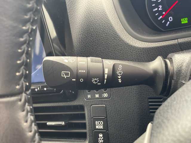 トヨタ ノア Si ダブルバイビー 愛知県 2018(平30)年 5.7万km ブラック 純正9型ナビ/後席モニター/両側パワースライドドア/クルーズコントロール/バックカメラ/純正アルミホイール/LEDヘッドライト/リアオートエアコン/オートマチックハイビーム/ETC/衝突軽減システム/フルセグ/CD DVD/Bluetooth/ステアリングスイッチ/スマートキー/プッシュスタート