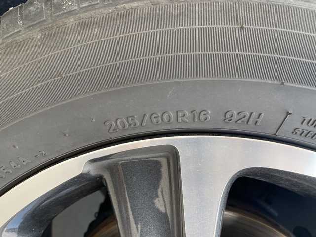 トヨタ ノア Si ダブルバイビー 愛知県 2018(平30)年 5.7万km ブラック 純正9型ナビ/後席モニター/両側パワースライドドア/クルーズコントロール/バックカメラ/純正アルミホイール/LEDヘッドライト/リアオートエアコン/オートマチックハイビーム/ETC/衝突軽減システム/フルセグ/CD DVD/Bluetooth/ステアリングスイッチ/スマートキー/プッシュスタート