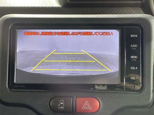 トヨタ スペイド F 神奈川県 2015(平27)年 6.9万km ブラックマイカ 純正7型SDナビゲーション【NSZT-W64】/CD DVD Bluetooth SD AM FM /バックカメラ/4WD/4WDオートモードスイッチ/フリップダウンモニター/片側パワースライドドア/トラクションコントロール/オートライト（キセノン）/スイッチスタート/スマートキー/ETC/ステアリングスイッチ/純正フロアマット/電動格納ミラー/ウインカーミラー/社外ホイール付きスタッドレスタイヤ4本/・175 65 R15/ドアバイザー
