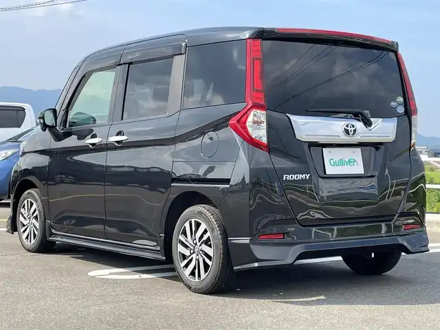 トヨタ ルーミー カスタムG 佐賀県 2019(令1)年 7.3万km ブラックマイカメタリック 純正9インチSDナビゲーション/・フルセグTV/CD/DVD/SD/Bluetooth/バックカメラ/ビルトインETC/両側パワースライドドア/後席サンシェード/ISOFIX対応/革巻きステアリング/ステアリングリモコン/TRDエアロ/純正14インチアルミホイール/純正LEDヘッドライト/オートマチックハイビーム/純正LEDフォグランプ/純正フロアマット/純正ドアバイザ―/新車保証書/スマートアシスト/・クルーズコントロール/・先行車発告知機能/・車線逸脱警報機能/・衝突被害軽減ブレーキ/・クリアランスソナー