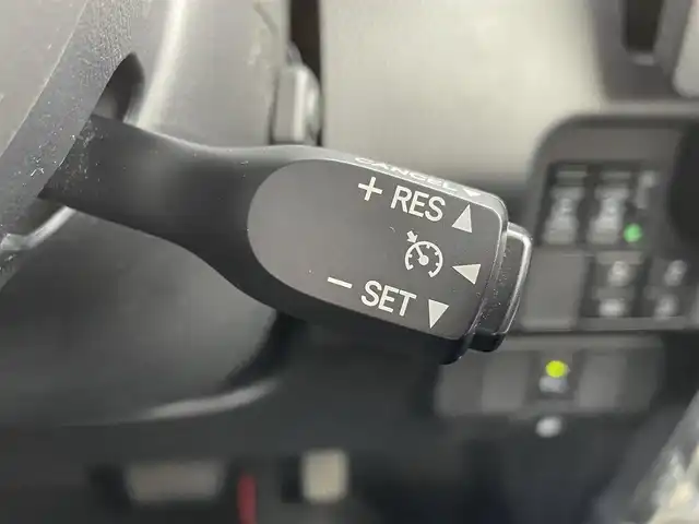 トヨタ ルーミー カスタムG 佐賀県 2019(令1)年 7.3万km ブラックマイカメタリック 純正9インチSDナビゲーション/・フルセグTV/CD/DVD/SD/Bluetooth/バックカメラ/ビルトインETC/両側パワースライドドア/後席サンシェード/ISOFIX対応/革巻きステアリング/ステアリングリモコン/TRDエアロ/純正14インチアルミホイール/純正LEDヘッドライト/オートマチックハイビーム/純正LEDフォグランプ/純正フロアマット/純正ドアバイザ―/新車保証書/スマートアシスト/・クルーズコントロール/・先行車発告知機能/・車線逸脱警報機能/・衝突被害軽減ブレーキ/・クリアランスソナー