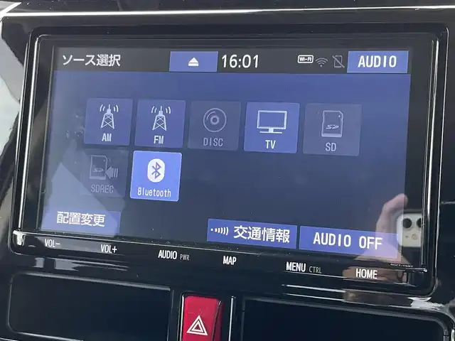 トヨタ ルーミー カスタムG 佐賀県 2019(令1)年 7.3万km ブラックマイカメタリック 純正9インチSDナビゲーション/・フルセグTV/CD/DVD/SD/Bluetooth/バックカメラ/ビルトインETC/両側パワースライドドア/後席サンシェード/ISOFIX対応/革巻きステアリング/ステアリングリモコン/TRDエアロ/純正14インチアルミホイール/純正LEDヘッドライト/オートマチックハイビーム/純正LEDフォグランプ/純正フロアマット/純正ドアバイザ―/新車保証書/スマートアシスト/・クルーズコントロール/・先行車発告知機能/・車線逸脱警報機能/・衝突被害軽減ブレーキ/・クリアランスソナー
