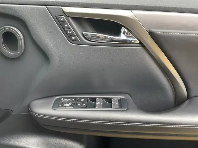 レクサス ＲＸ 450h Fスポーツ 宮崎県 2017(平29)年 7.6万km ブラック メーカー純正ナビ/(BT/AM/FM/CD/DVD)/フルセグTV/バックカメラ/全周囲カメラ/LEDヘッドライト/ビルトインETC2.0/革シート/サンルーフ/パワーバックドア/スマートキー/レーダークルーズコントロール/ブラインドスポットモニター/パワーシート(D/N)/プッシュスタート/電動格納ミラー/ヘッドアップディスプレイ/レーンキーピングアシスト/レクサスセーフティシステム/インテリジェントクリアランスソナー