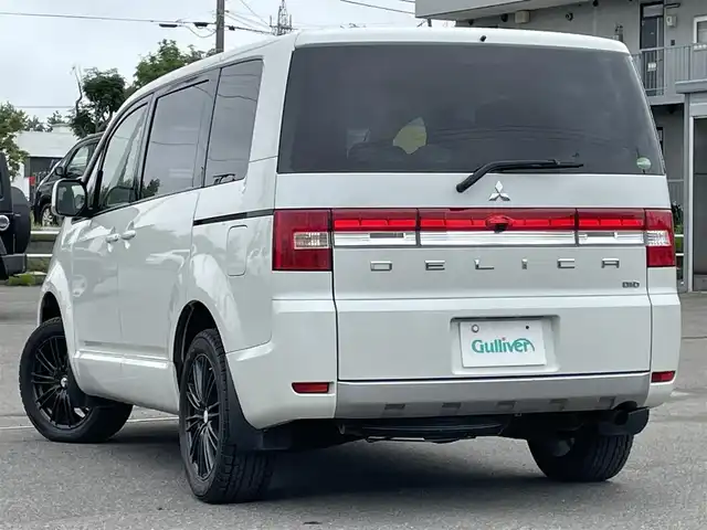 三菱 デリカＤ：５ D－Power package 道央・札幌 2018(平30)年 14.3万km ウォームホワイトパール ４WD/ワンオーナー/社外SDナビ/CD/DVD/BT/フルセグ/横滑り防止装置/クルーズコントロール/バックカメラ/ビルトインETC/トランスファ切替/両側パワースライドドア/パワーバックドア/前席シートヒーター/革巻きステアリング/ステアリングリモコン/パドルシフト/AC100V/スマートキー/キーレスエントリー/HIDヘッドライト/オートライト/フォグランプ/電動格納ミラー/ウィンカーミラー/純正フロアマット/純正エンジンスターター/純正AW付夏タイヤ積込/225/55/R18/2021年/山4mm