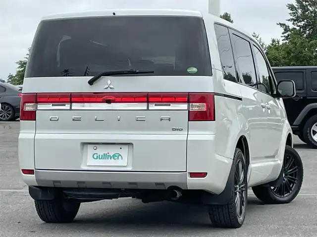 三菱 デリカＤ：５ D－Power package 道央・札幌 2018(平30)年 14.3万km ウォームホワイトパール ４WD/ワンオーナー/社外SDナビ/CD/DVD/BT/フルセグ/横滑り防止装置/クルーズコントロール/バックカメラ/ビルトインETC/トランスファ切替/両側パワースライドドア/パワーバックドア/前席シートヒーター/革巻きステアリング/ステアリングリモコン/パドルシフト/AC100V/スマートキー/キーレスエントリー/HIDヘッドライト/オートライト/フォグランプ/電動格納ミラー/ウィンカーミラー/純正フロアマット/純正エンジンスターター/純正AW付夏タイヤ積込/225/55/R18/2021年/山4mm